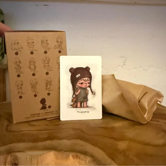 Hirono The Other One (Vagrancy) Pop Mart - Picture 1 of 3